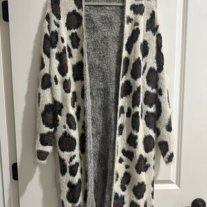Women’s Long leopard print cardigan.